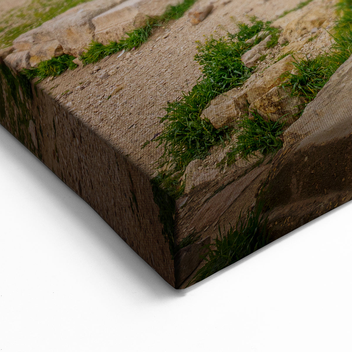 Sunset over Ancient Ruins - Stunning Jordan Wall Art in Historic Landscape