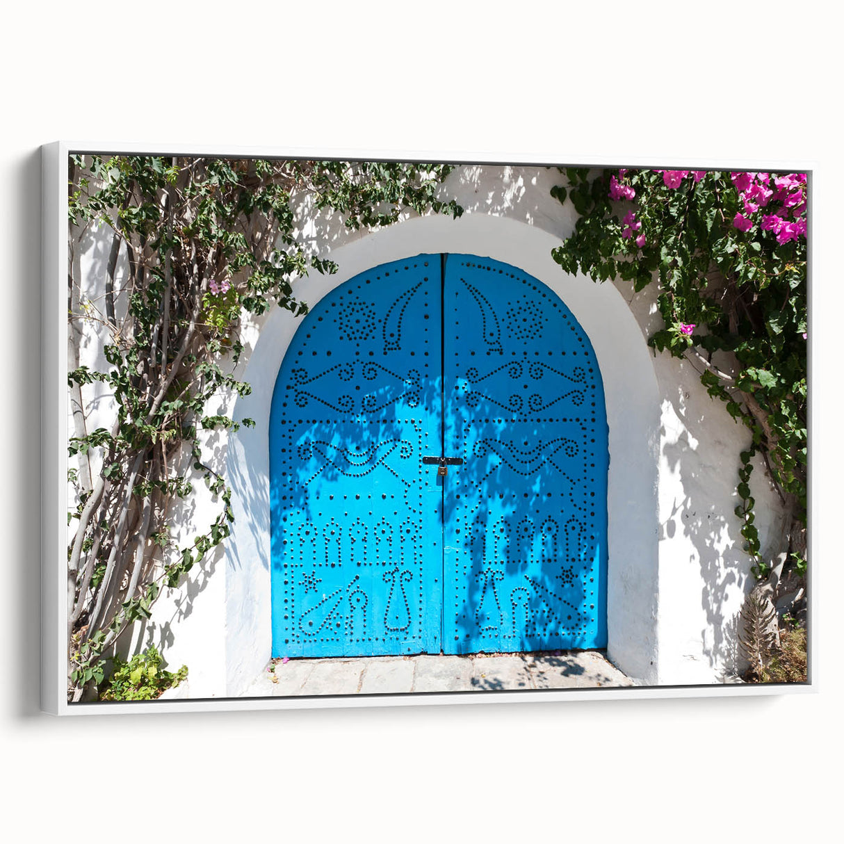 Vintage poster art featuring a colorful Tunisian landscape on a framed canvas, ideal for living room decor.