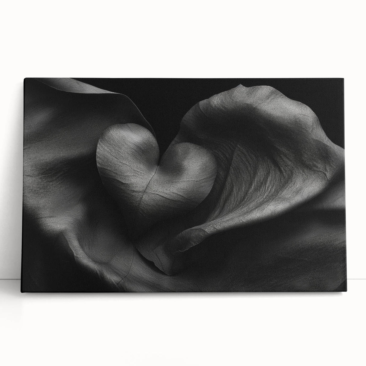Elegant Black Heart Abstract Bedroom Wall Art – Framed & Canvas