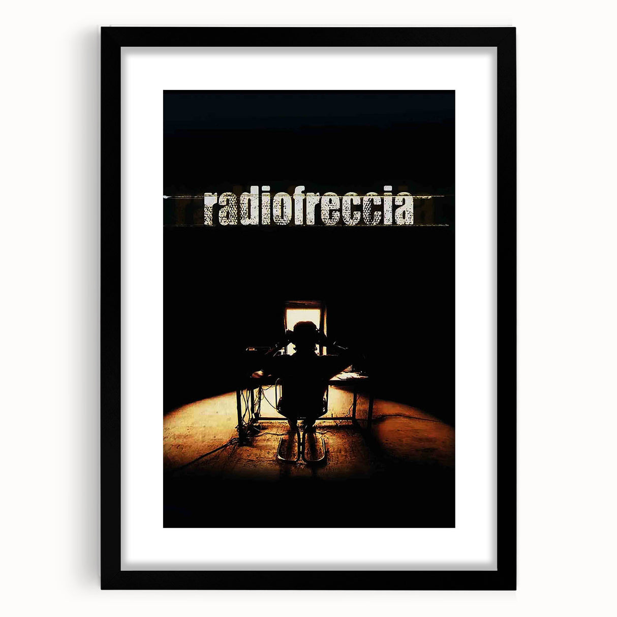 1990s Vintage Movie Poster – Classic 90s Film Art of Radiofreccia