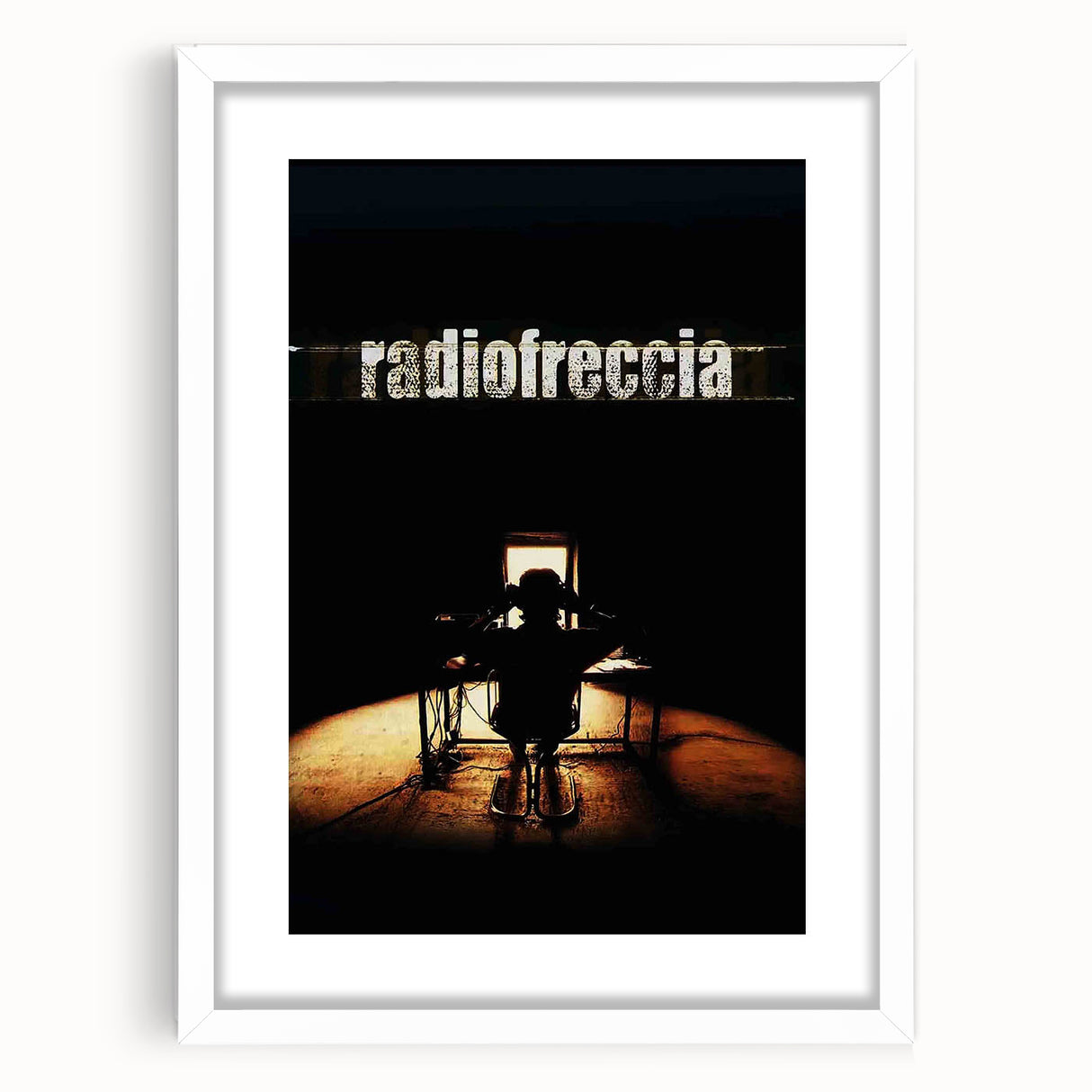 1990s Vintage Movie Poster – Classic 90s Film Art of Radiofreccia
