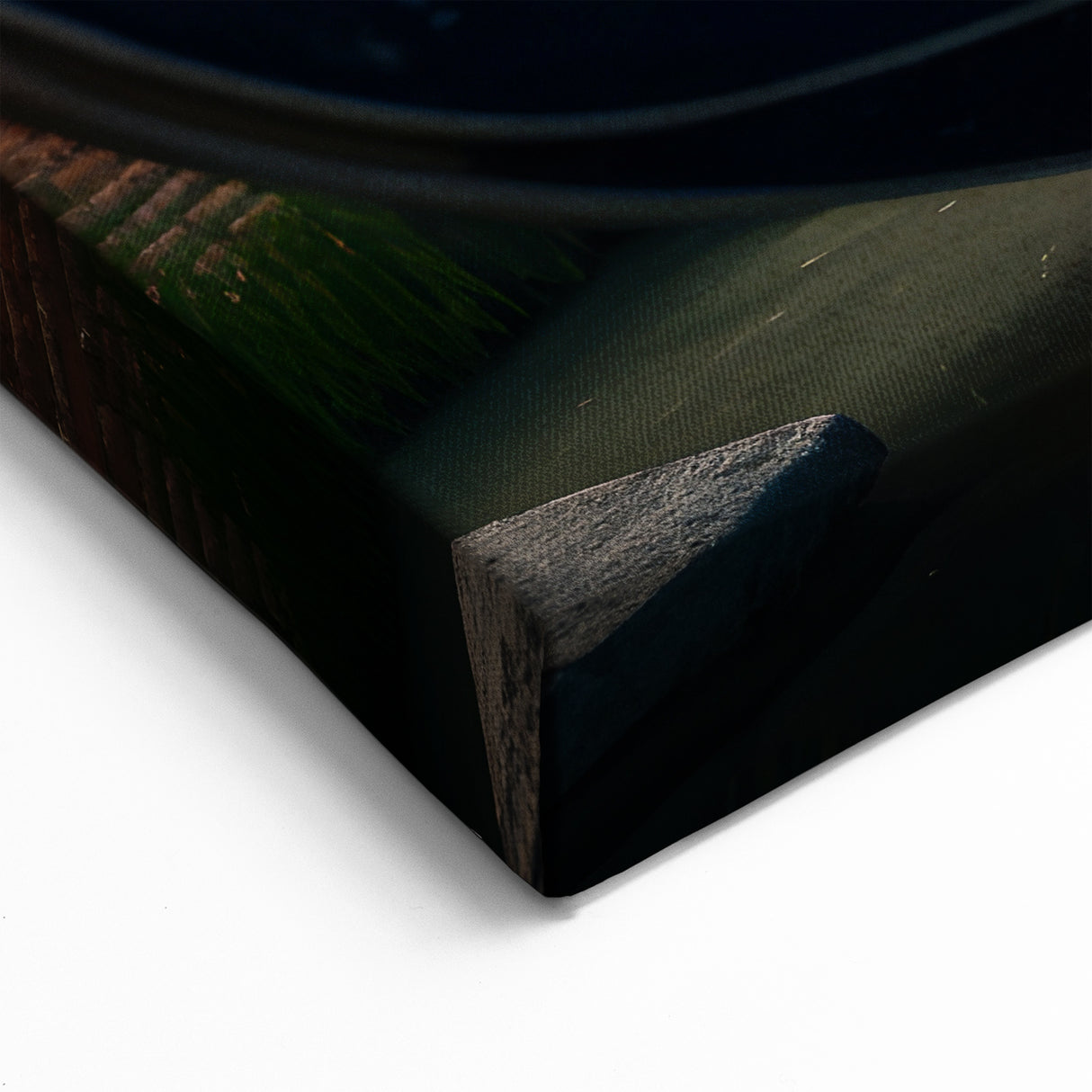 Venetian Alleyway Charm: Gondola Wall Art for Italian Canal Decor