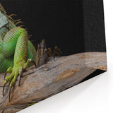 Majestic Lizard Wall Art Reptile-Themed Canvas Print for Wildlife Decor