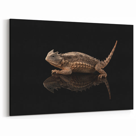 Rustic Spiny Lizard - Detailed Wildlife Canvas Art for Nature Decor
