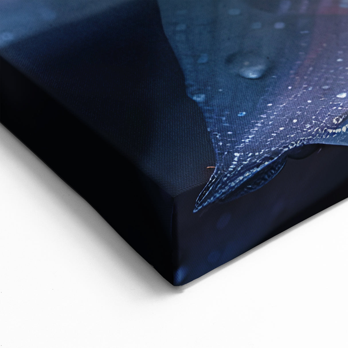 Nature-Inspired Floral Wall Art: Blooming Flower Close-Up Botanical Print