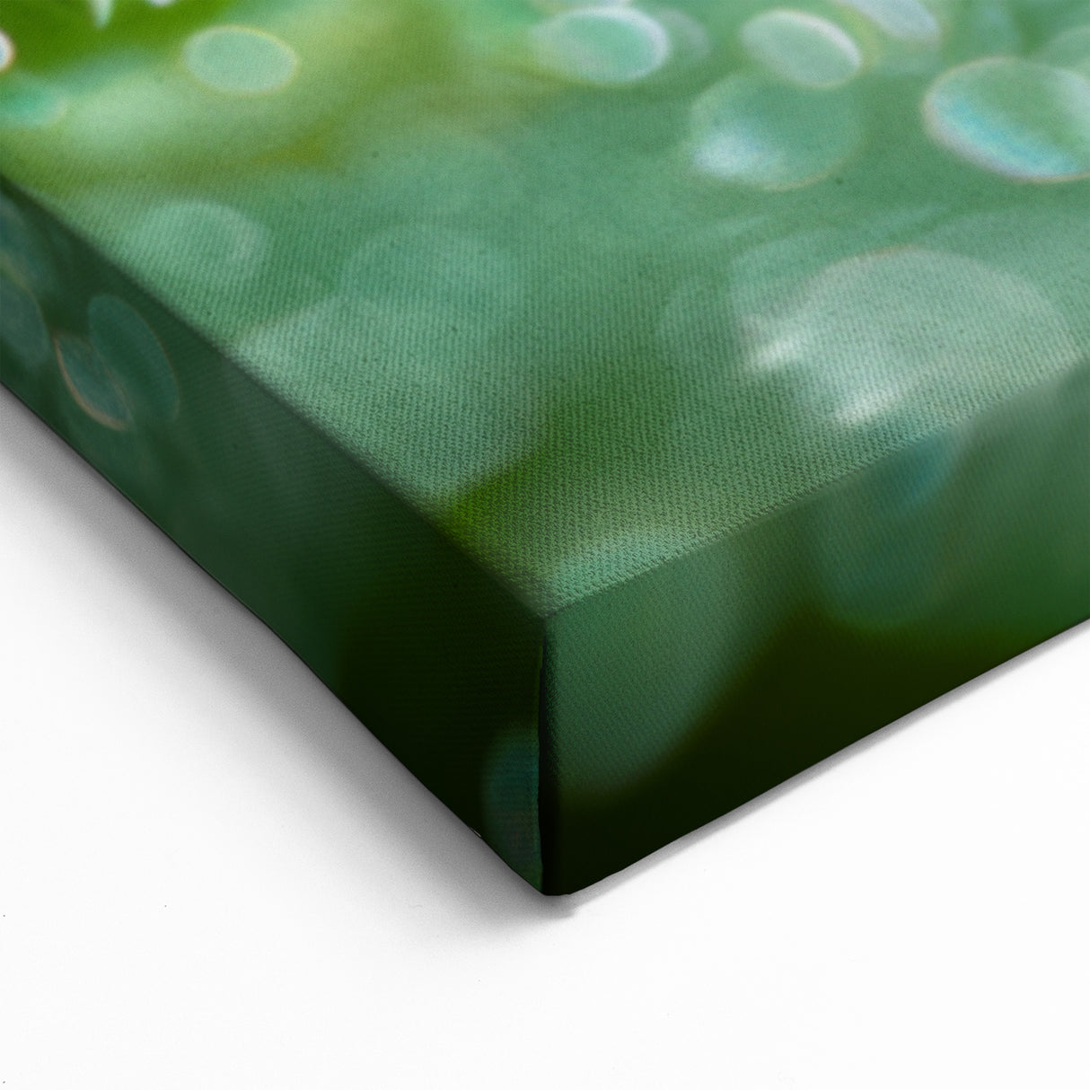 Nature Close-Up Water Art: Dewy Green Serenity – Water-Themed Wall Decor