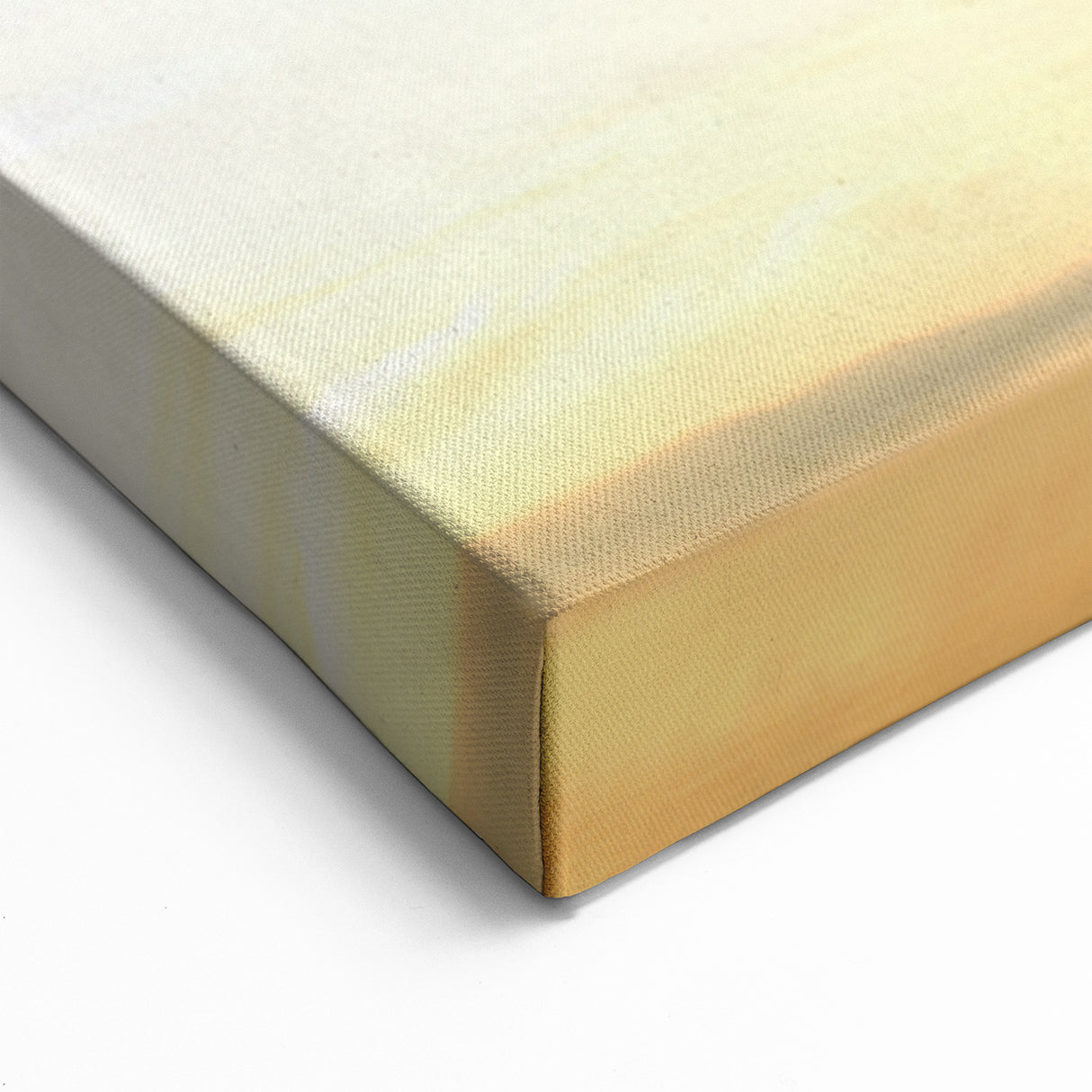 Bavarian Alps Art – Lion Sculpture and Lakeside Serenity