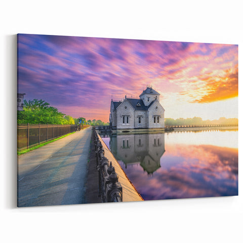 Kentucky Wall Art – Vibrant Sunset and Iconic Architecture Reflection