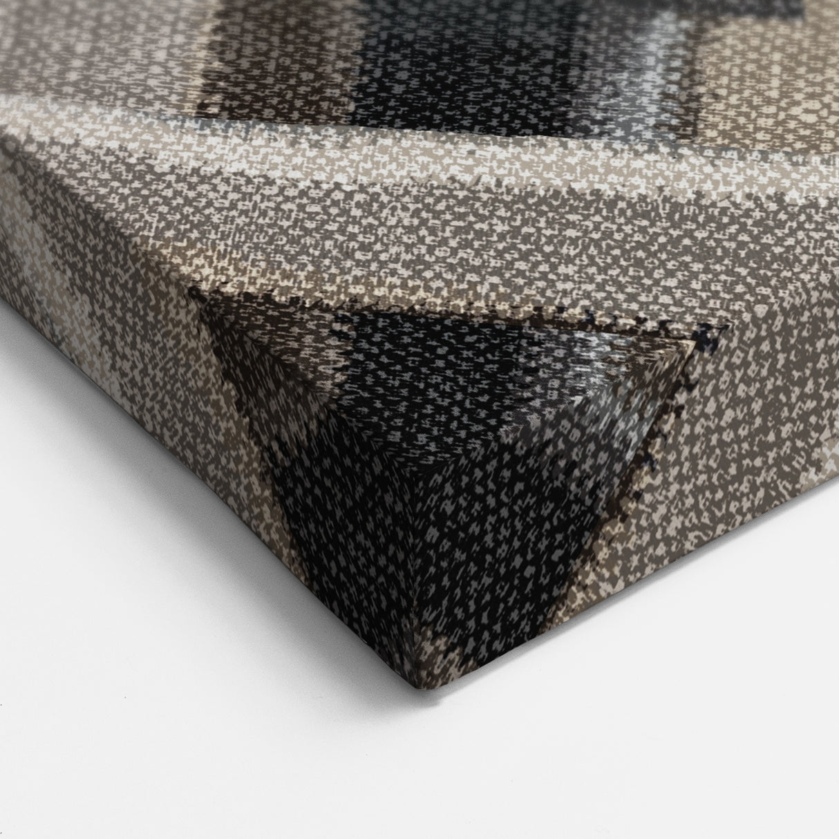 Minimalist Textured Art Pieces - Interwoven Neutrals in Motion
