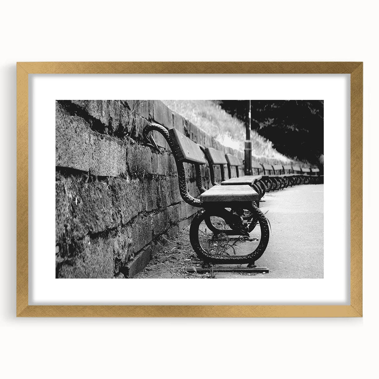 Contemporary Urban Scenery Prints – Vintage Park Bench Art