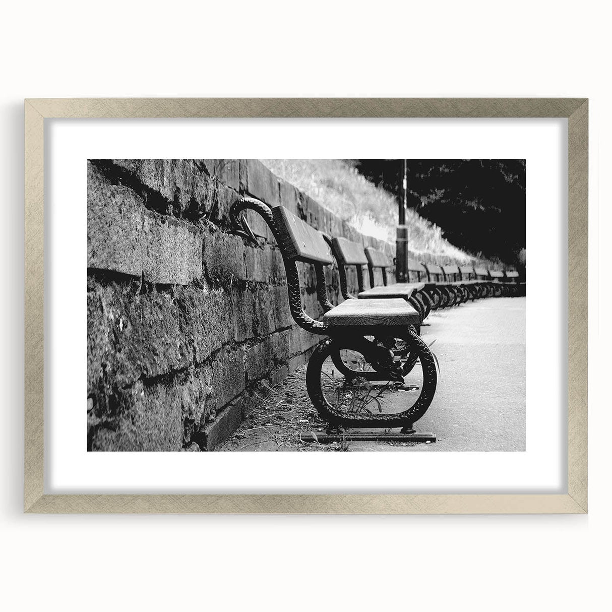Contemporary Urban Scenery Prints – Vintage Park Bench Art