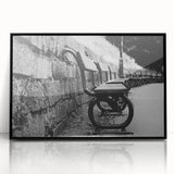 Contemporary Urban Scenery Prints – Vintage Park Bench Art