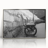 Contemporary Urban Scenery Prints – Vintage Park Bench Art