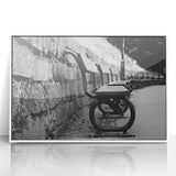 Contemporary Urban Scenery Prints – Vintage Park Bench Art