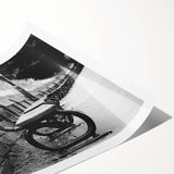 Contemporary Urban Scenery Prints – Vintage Park Bench Art