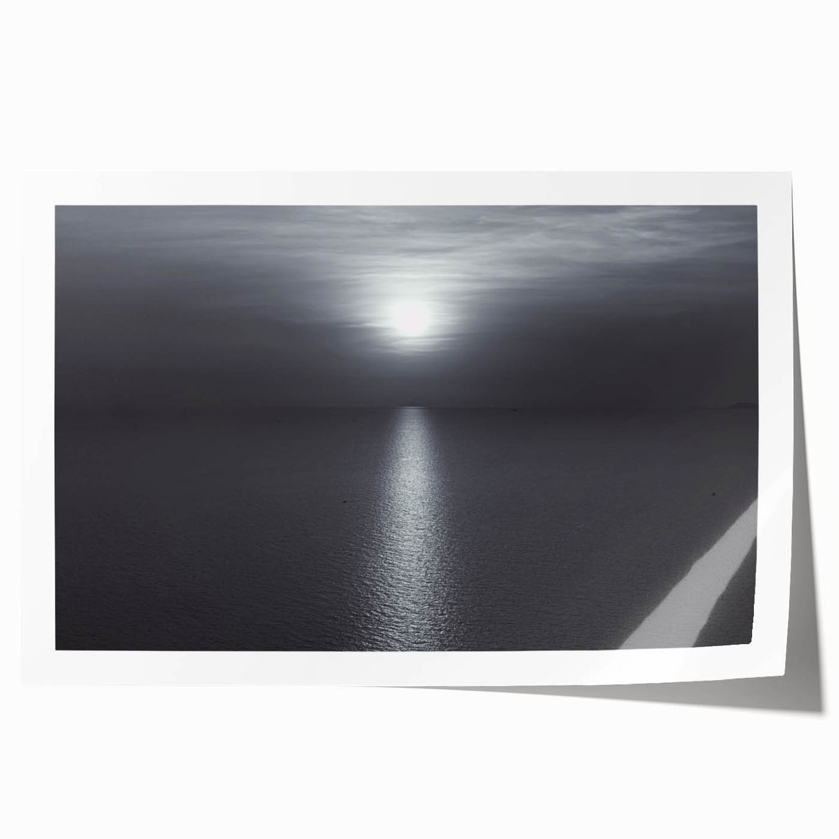 Modern Minimalist Landscape Prints – Monochrome Ocean Horizon