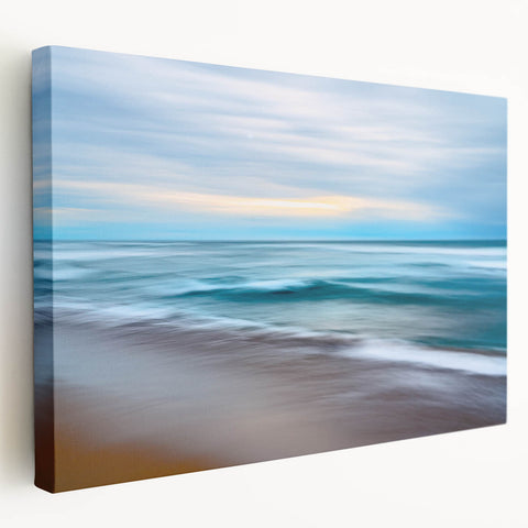 Tranquil Ocean Waves Coastal Wall Art – Beach-Themed Seaside Print