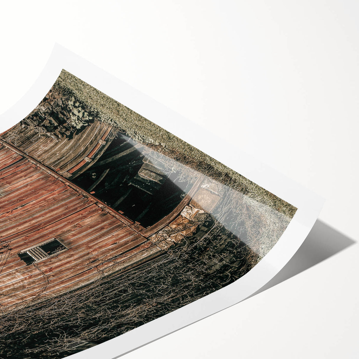 Vintage Farmhouse Wall Art - Rustic Weathered Barn with Wood Accents