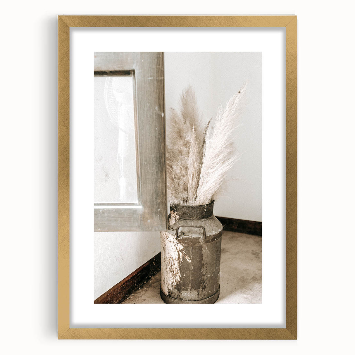 Rustic Farmhouse Wall Art: Antique Milk Can with Pampas Grass Décor