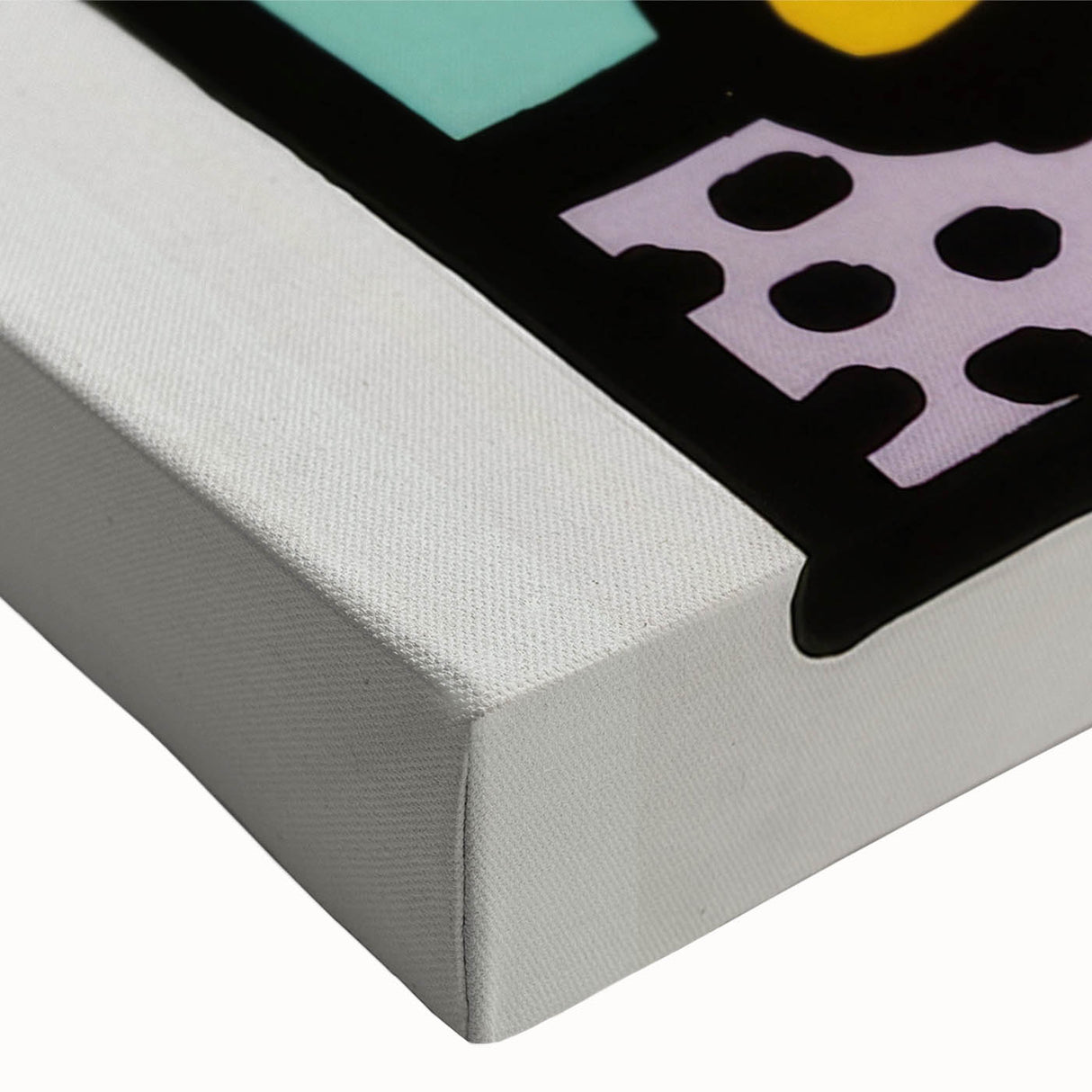 Maximalist Wall Art – Bold Decor with Pop Art-Inspired Figures