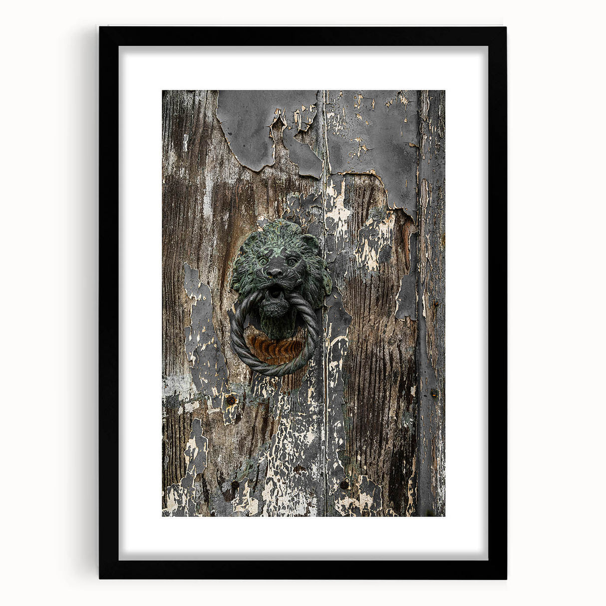 Weathered Lion Door Knocker Wall Art – Rustic Elegance Decor