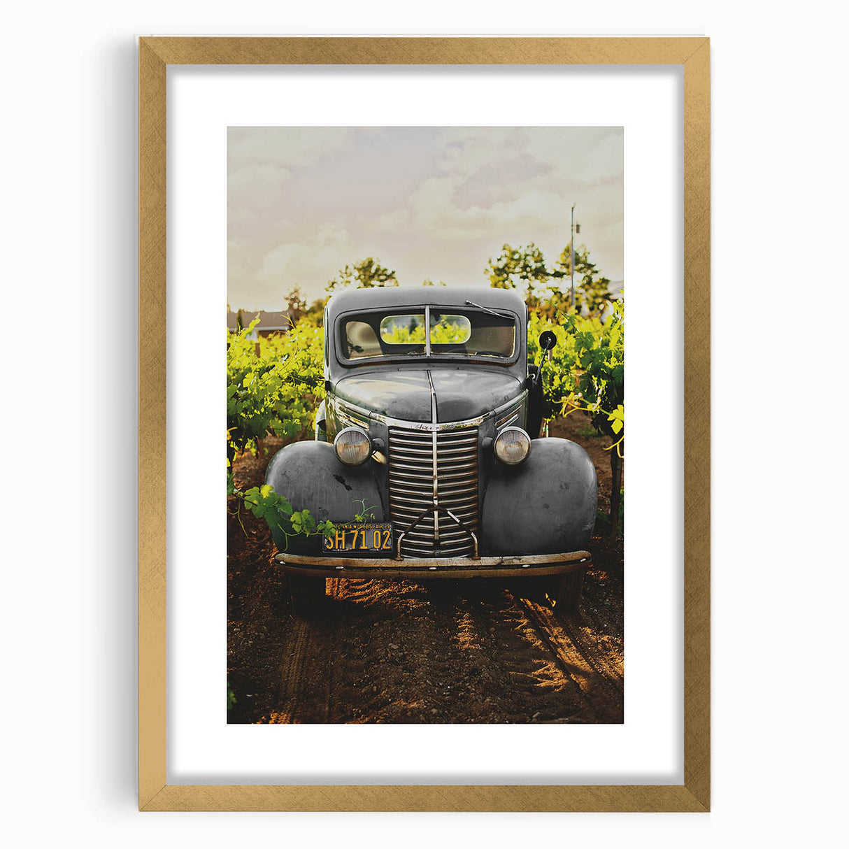 Vintage Car Vineyard Art - Rustic Farmhouse Wall Deco