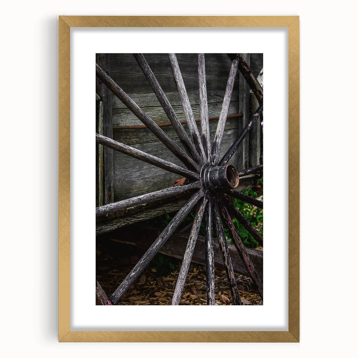 Rustic Farmhouse Art - Vintage Wooden Wagon Wheel Wall Art Decor