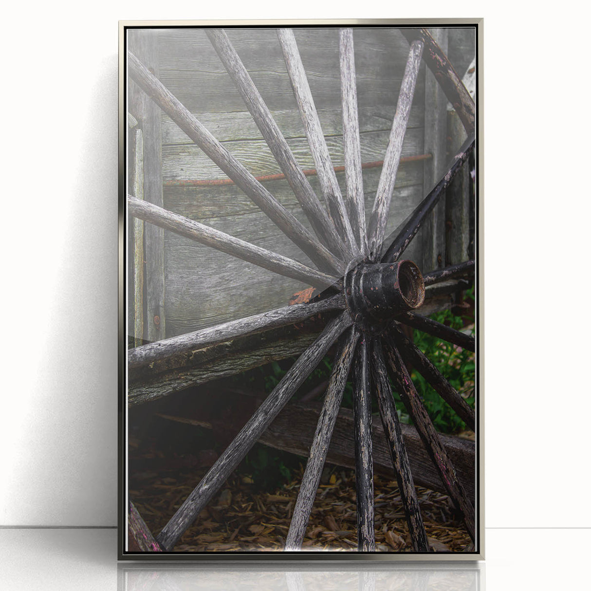 Rustic Farmhouse Art - Vintage Wooden Wagon Wheel Wall Art Decor