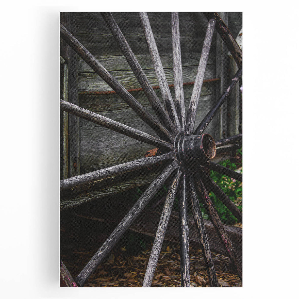 Rustic Farmhouse Art - Vintage Wooden Wagon Wheel Wall Art Decor