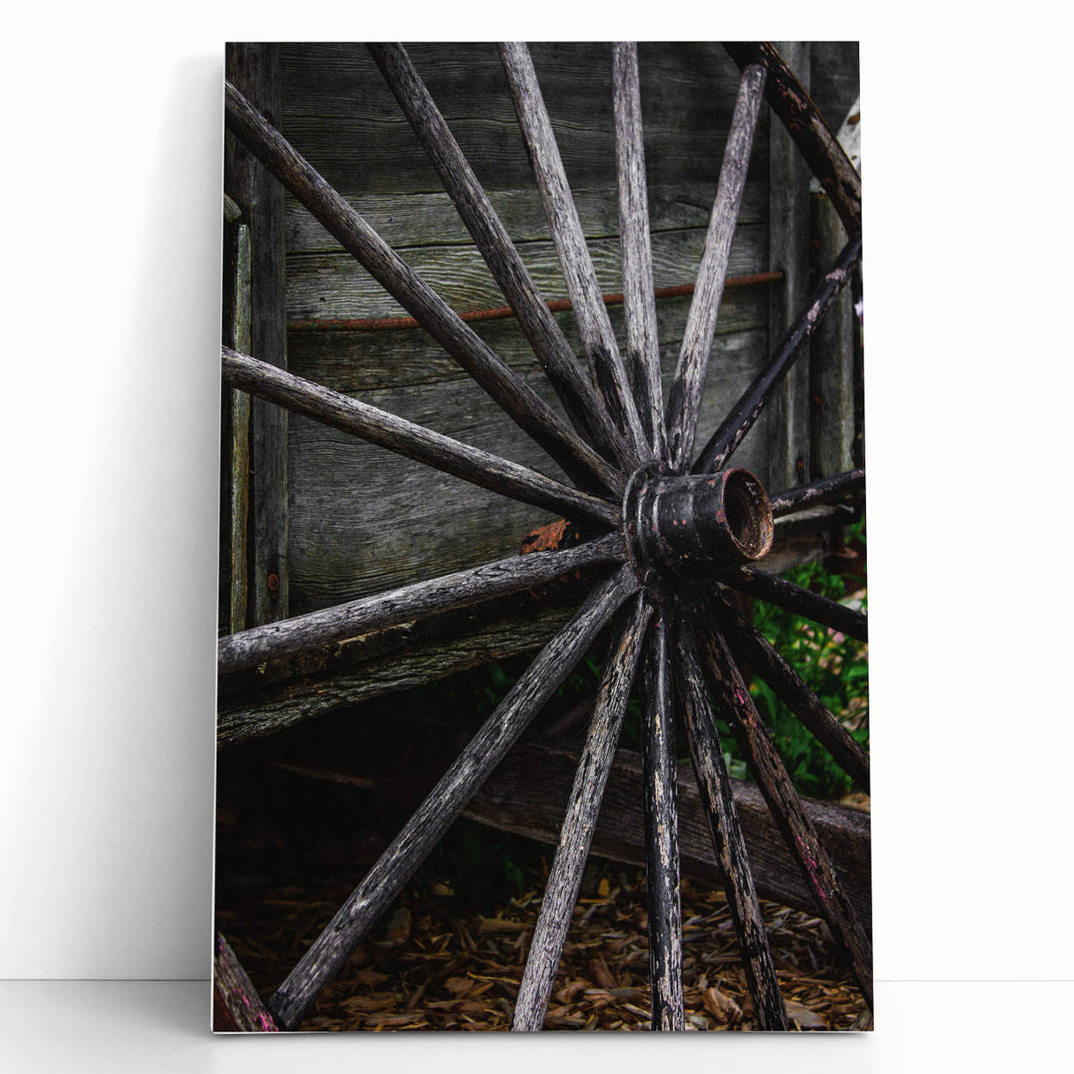 Rustic Farmhouse Art - Vintage Wooden Wagon Wheel Wall Art Decor