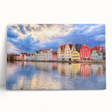 Black and white photograph of Munich skyline on large stretched canvas, suitable for kitchen wall art.