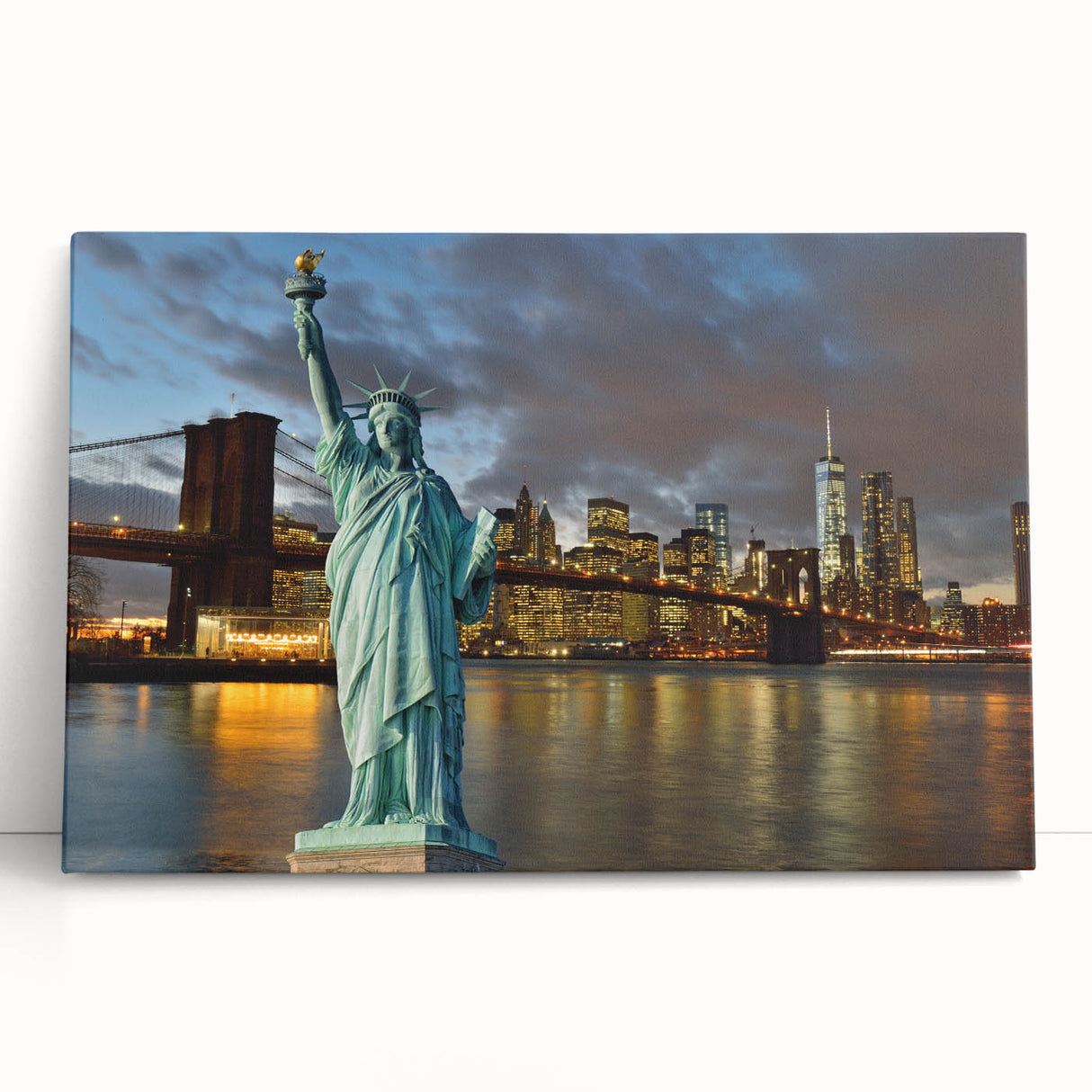 Black and white stretched canvas of the Statue of Liberty, ideal for kitchen wall art or bedroom ambiance.