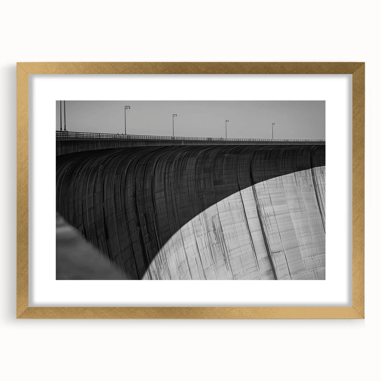 Landscape bridge frame with mat in gold, showcasing a modern design perfect for home decor. Ideal for displaying photos or artwork, enhancing any interior space.