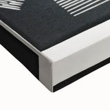 Modern Wall Art: Black & White Parakeet Illustration – Minimalist Bird Decor