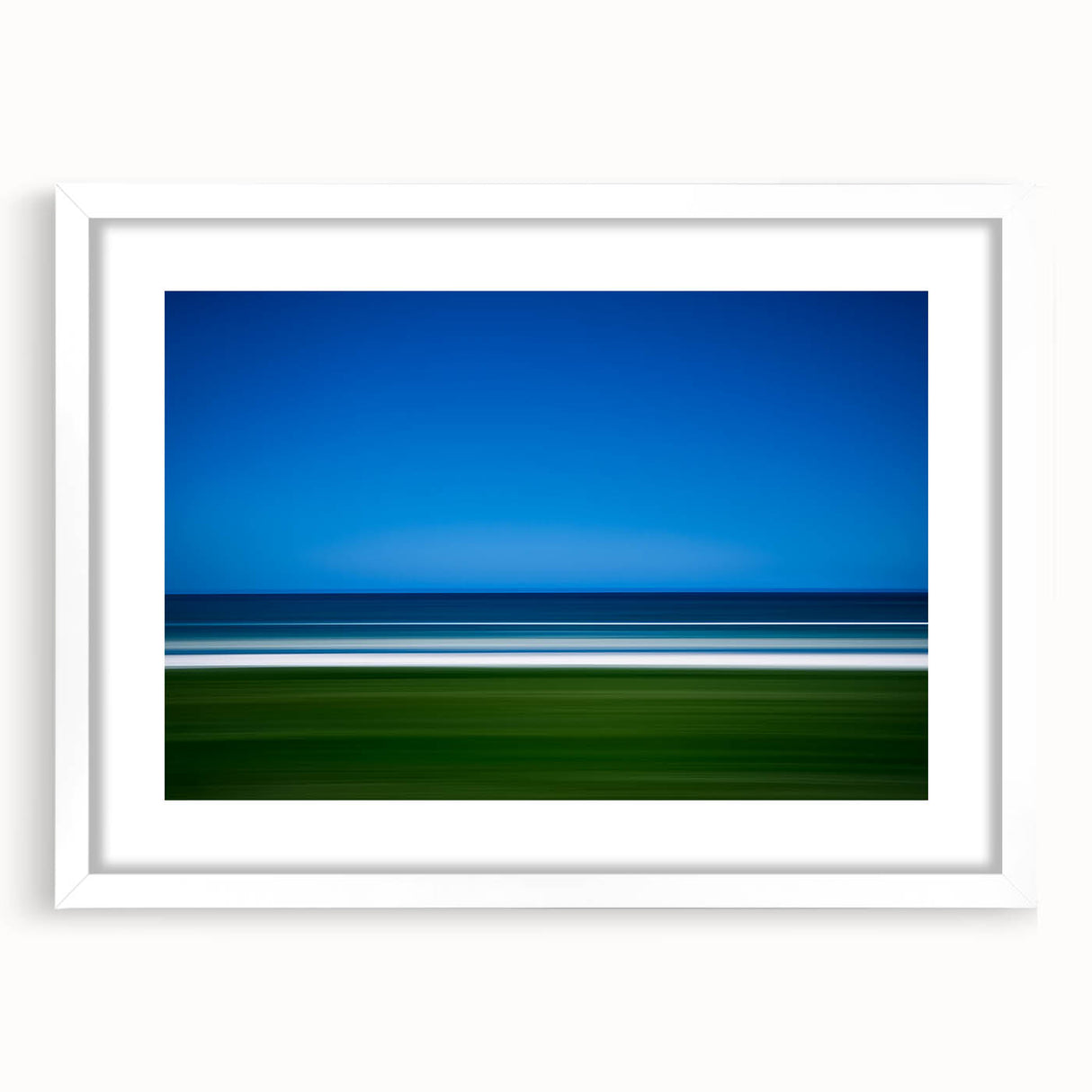 Minimal Horizon Blur – Dynamic Abstract Motion Wall Art Photography