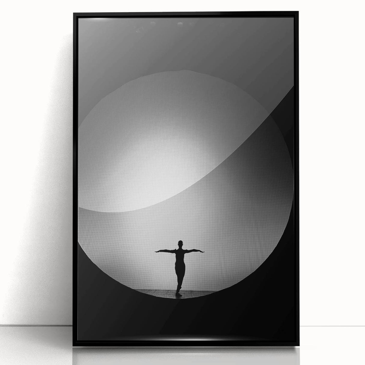 Stillness in Balance – Minimalist Figure Art in Emotive Photography