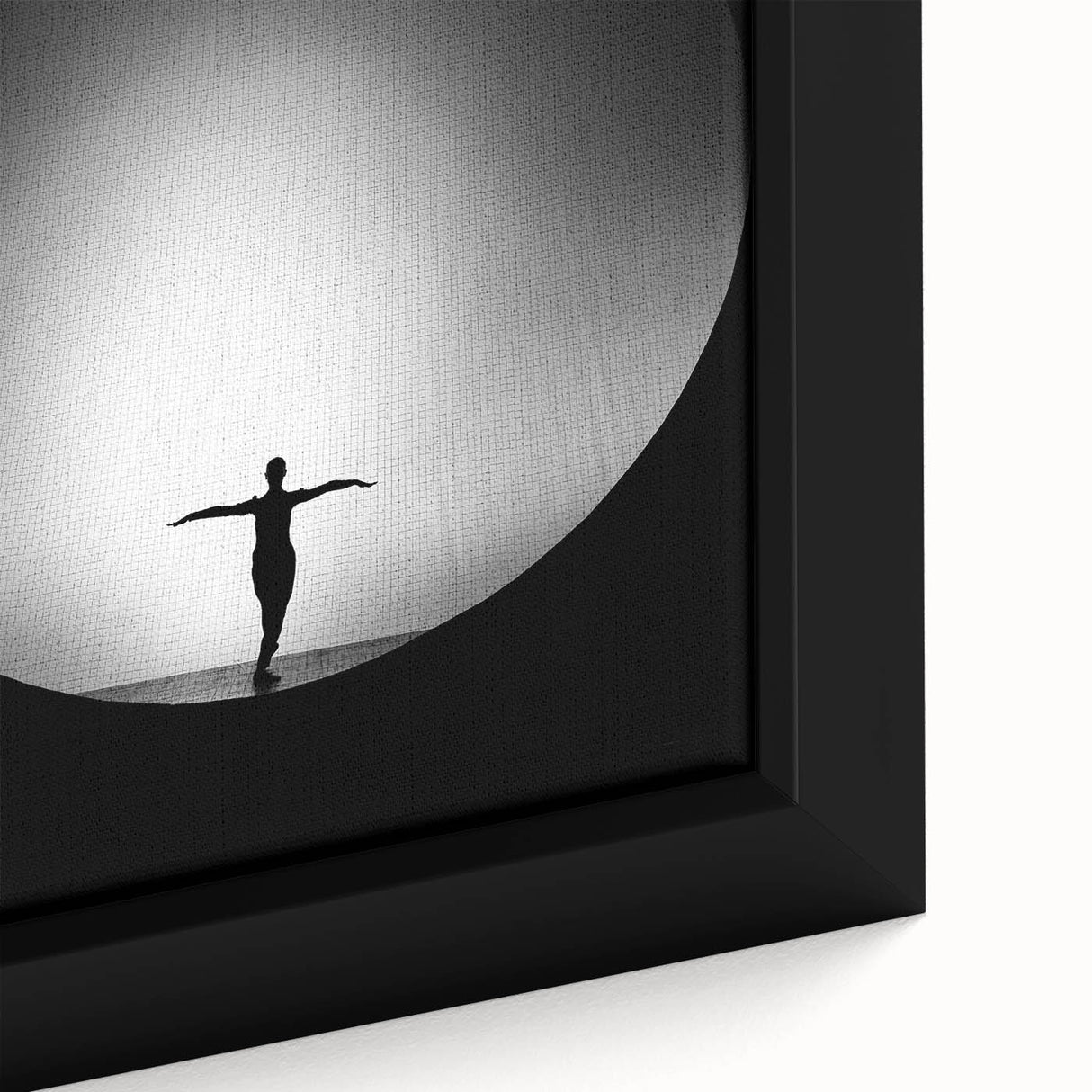 Stillness in Balance – Minimalist Figure Art in Emotive Photography