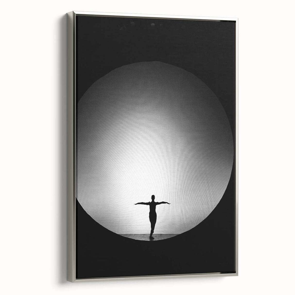 Stillness in Balance – Minimalist Figure Art in Emotive Photography