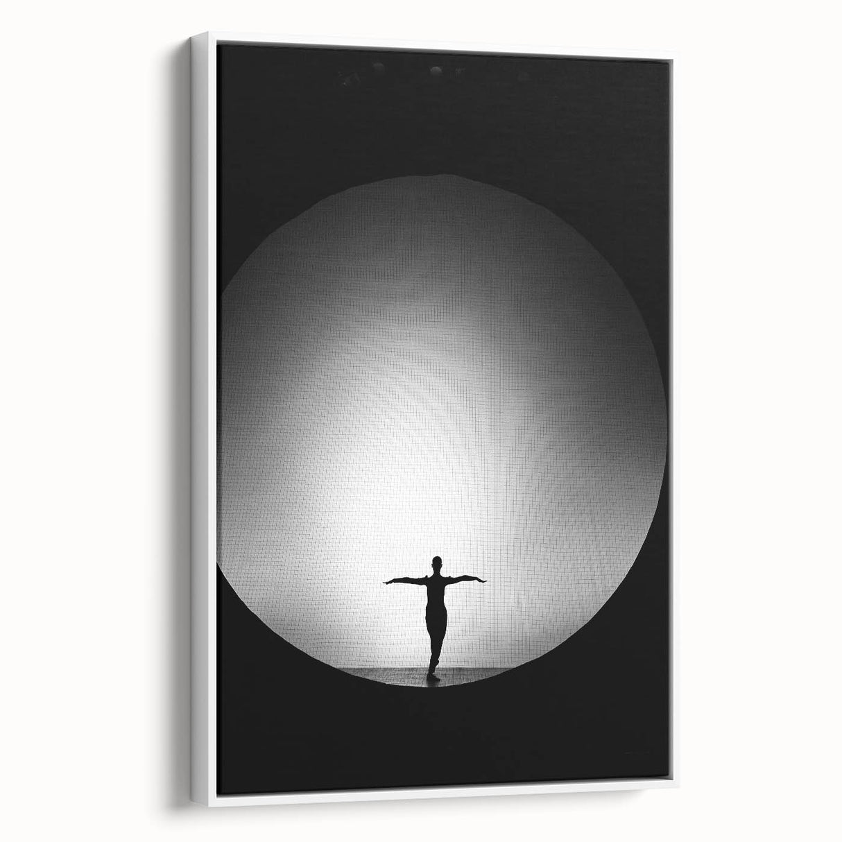 Stillness in Balance – Minimalist Figure Art in Emotive Photography