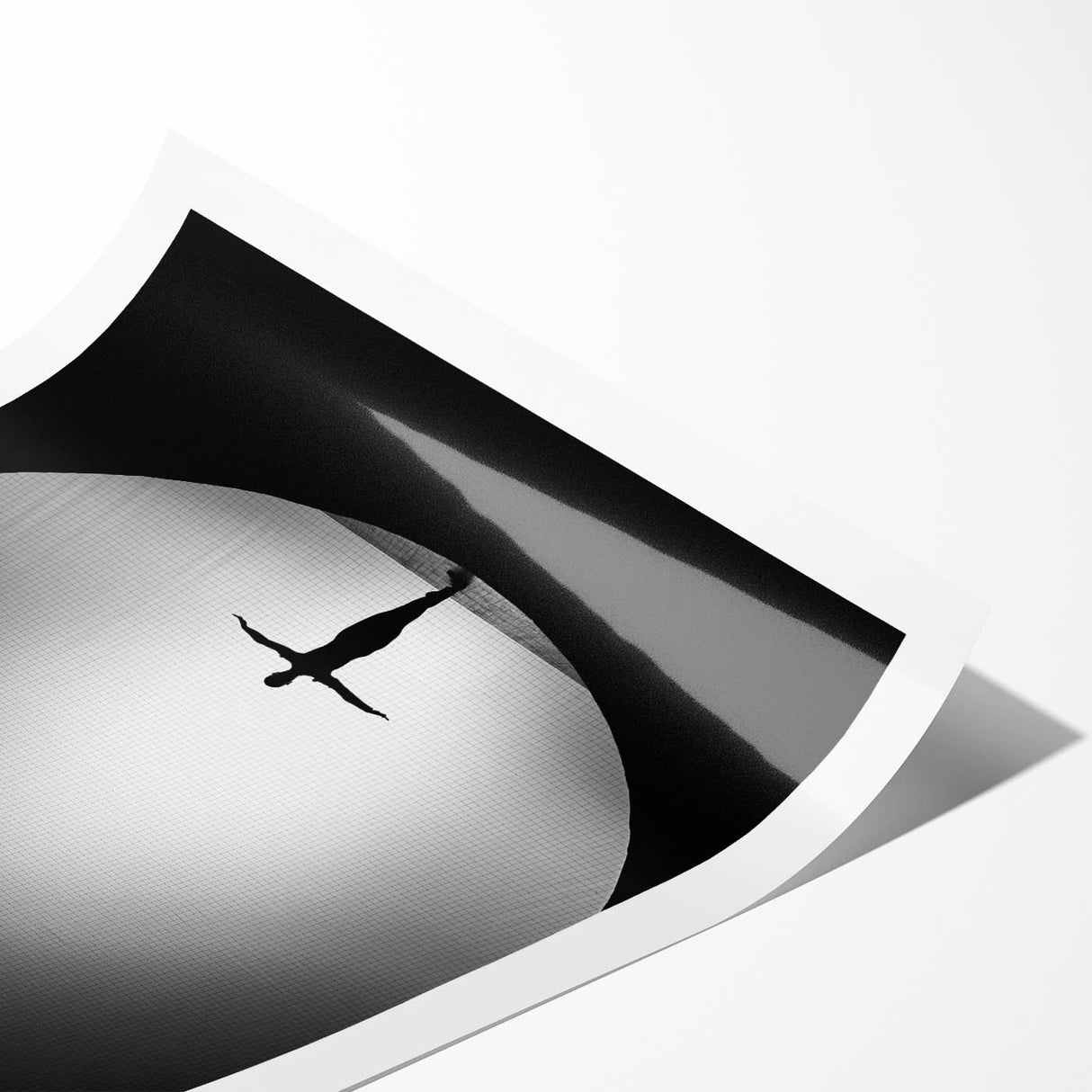 Stillness in Balance – Minimalist Figure Art in Emotive Photography