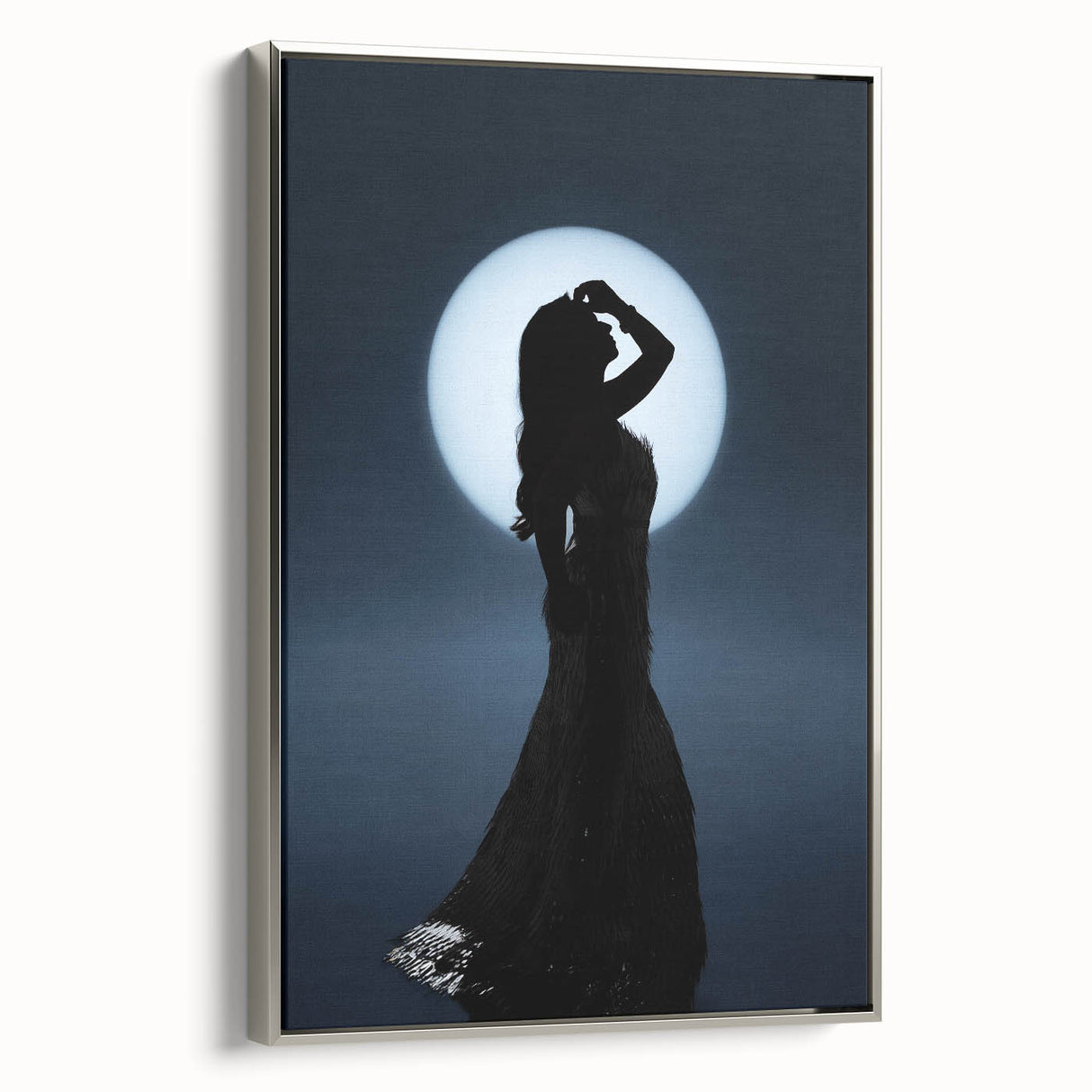 Moonlit Reverie – Silhouette Photography in Emotive Fine Art