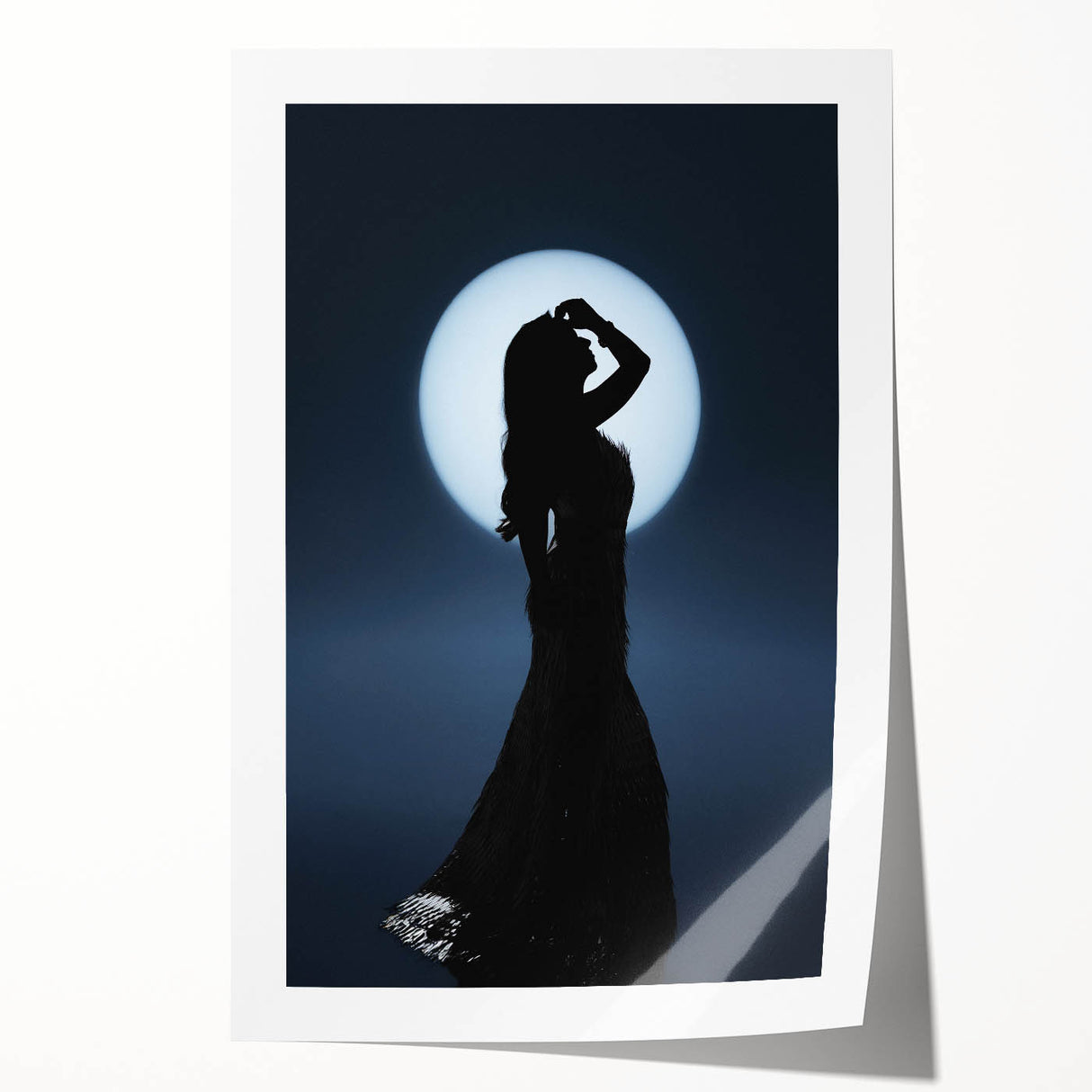 Moonlit Reverie – Silhouette Photography in Emotive Fine Art