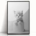 Bathroom Wall Art: Adorable Kitten on Toilet Roll – Modern Decor
