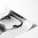 Bathroom Artwork - Minimalist Otter Holding Toilet Roll Wall Decor