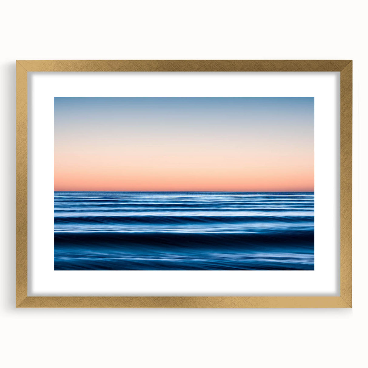 Tranquil Ocean Flow – Dynamic Abstract Seascape Motion Wall Art