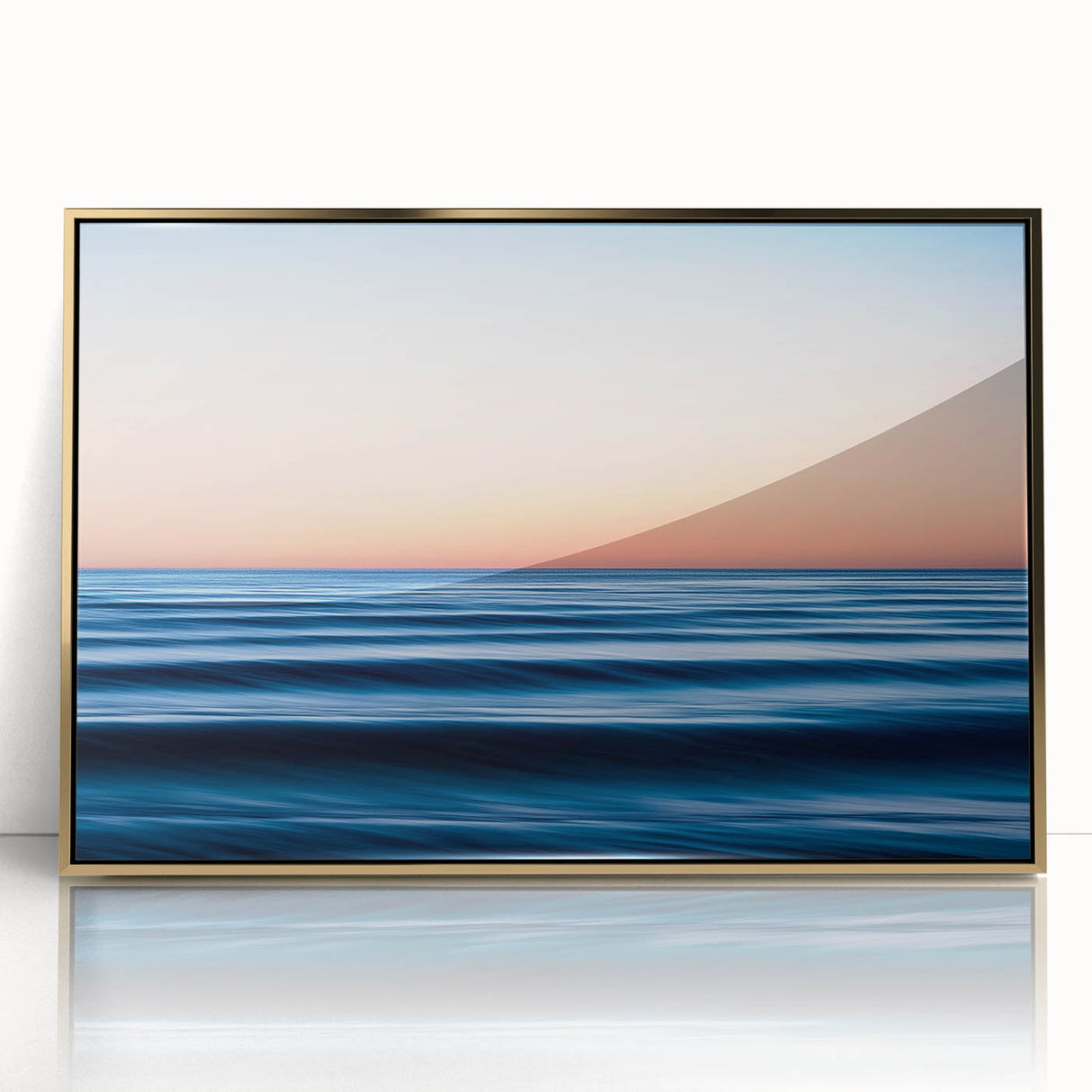 Tranquil Ocean Flow – Dynamic Abstract Seascape Motion Wall Art