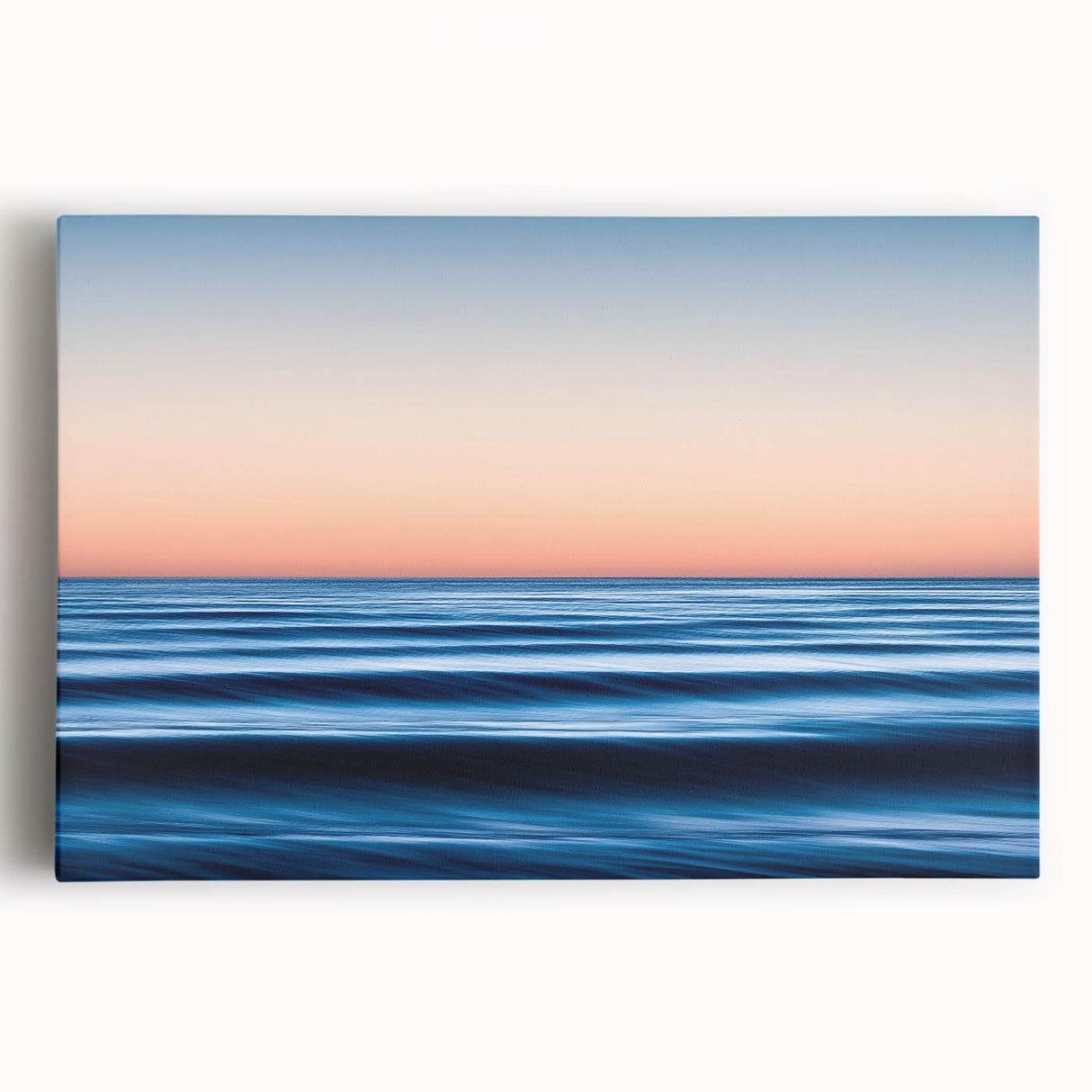 Tranquil Ocean Flow – Dynamic Abstract Seascape Motion Wall Art