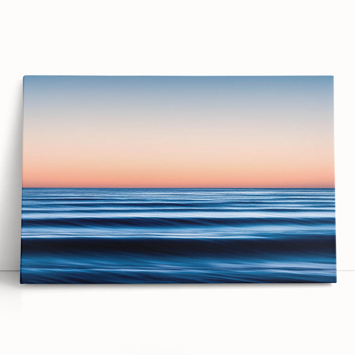Tranquil Ocean Flow – Dynamic Abstract Seascape Motion Wall Art