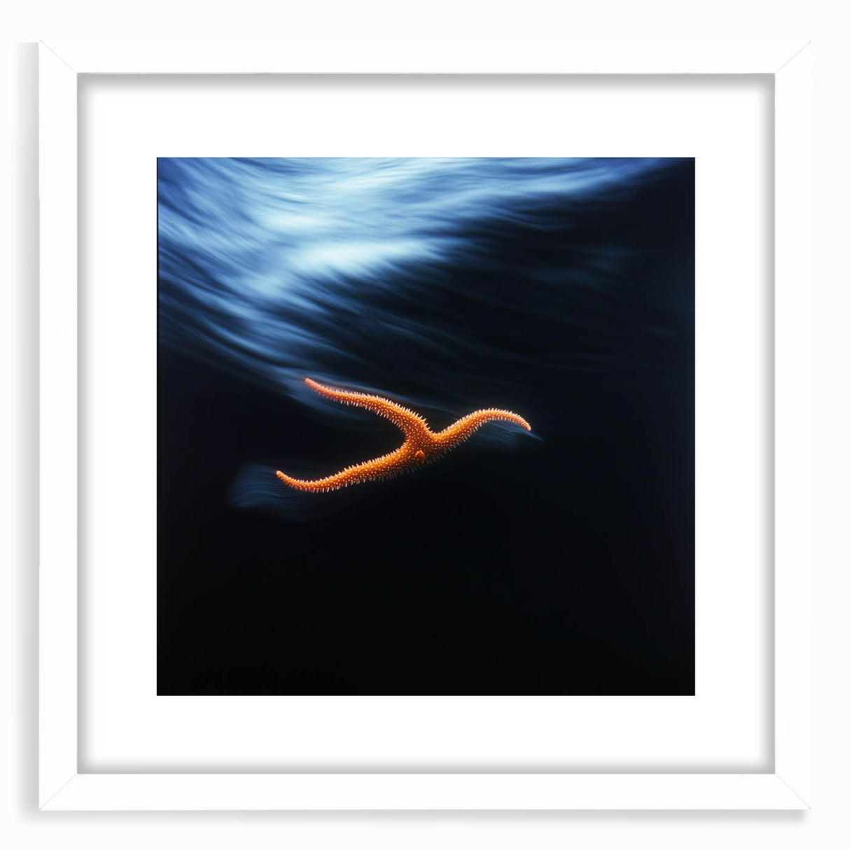 Underwater Drift – Dynamic Abstract Ocean Motion Wall Art Design