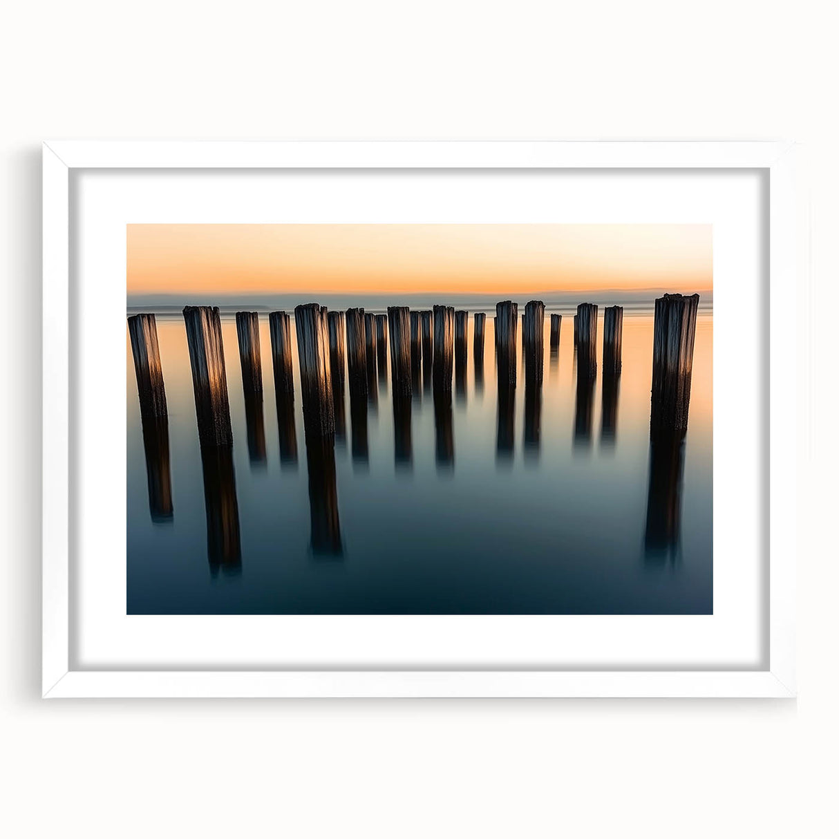Silent Pier Remnants – Dynamic Coastal Abstract Motion Wall Art
